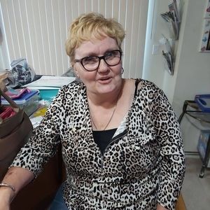 Meet your Posher, Debra